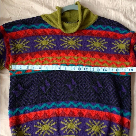 Funky 90’s Vintage Ugly Sweater - Picture 4 of 9